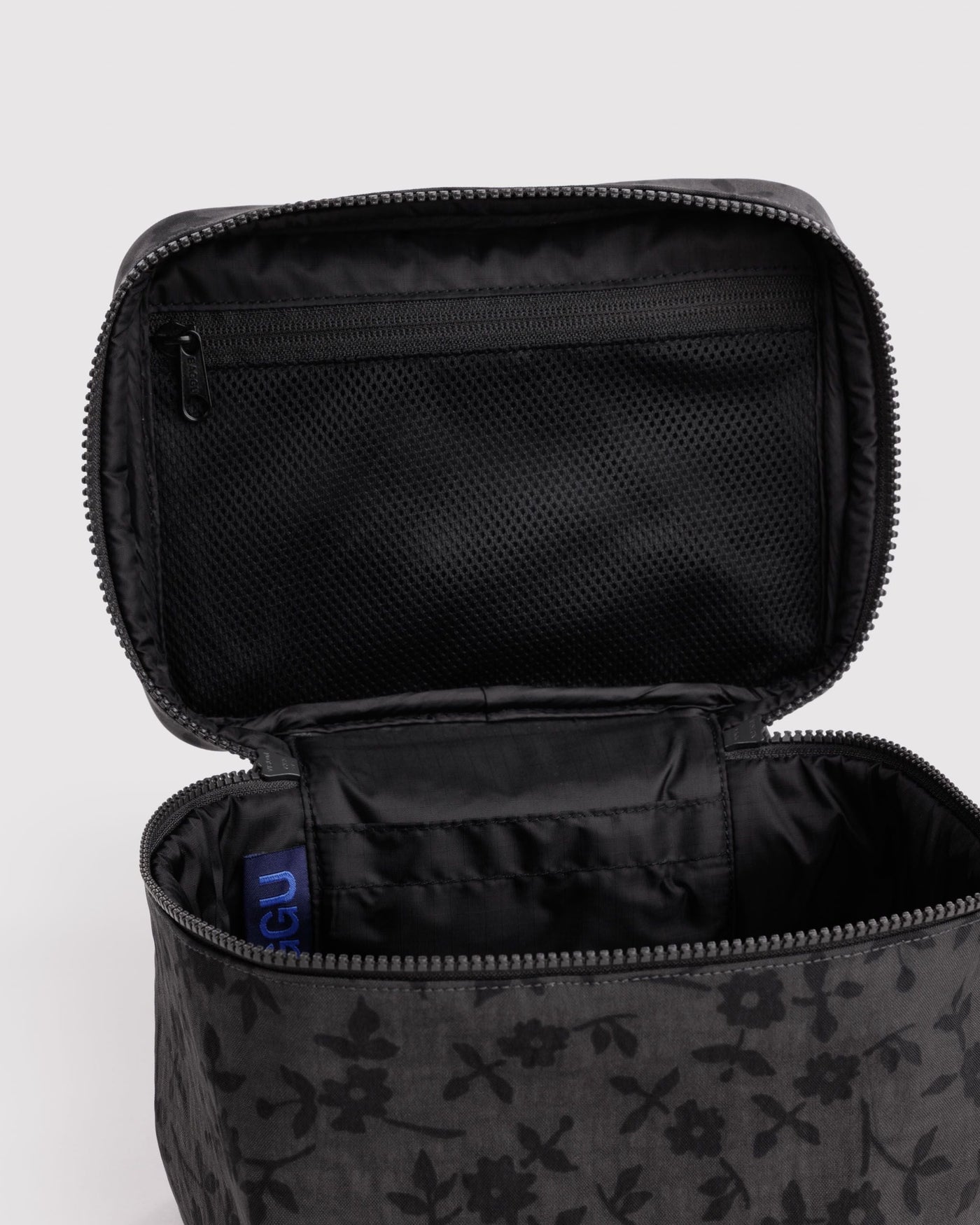 Large Cosmetic Case S5