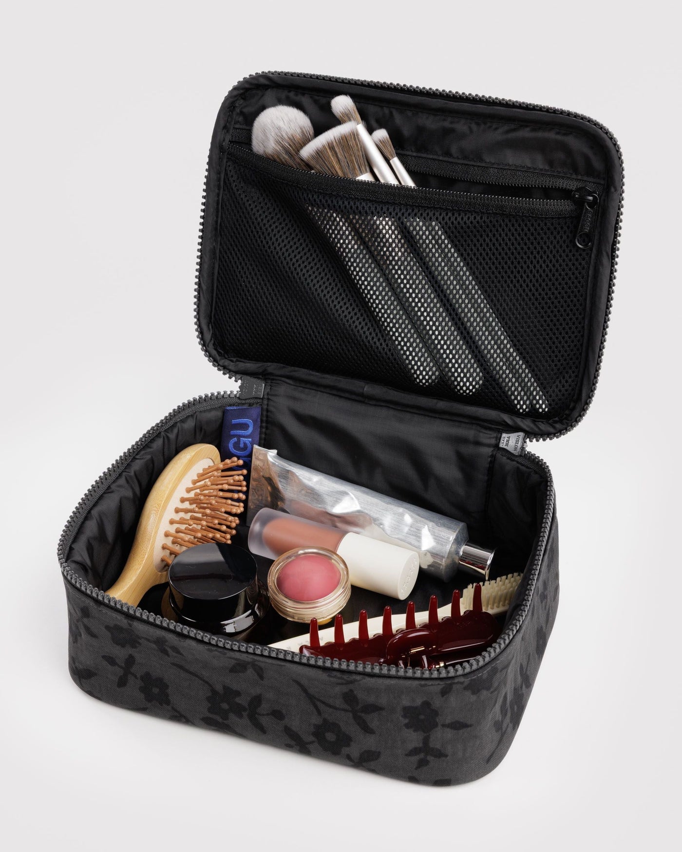 Small Cosmetic Case Q0