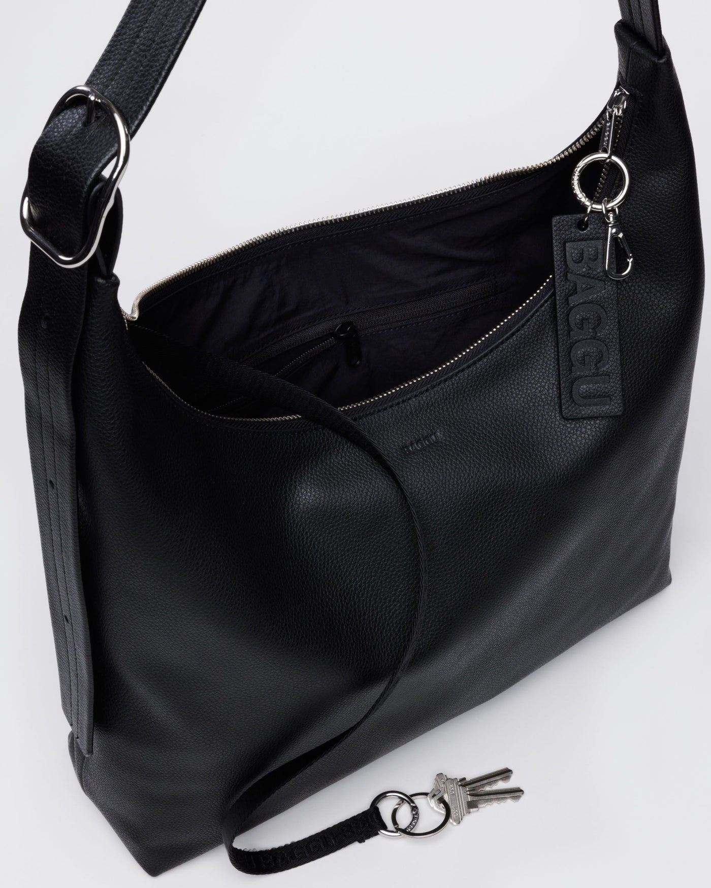 Recycled Leather Shoulder Bag M6