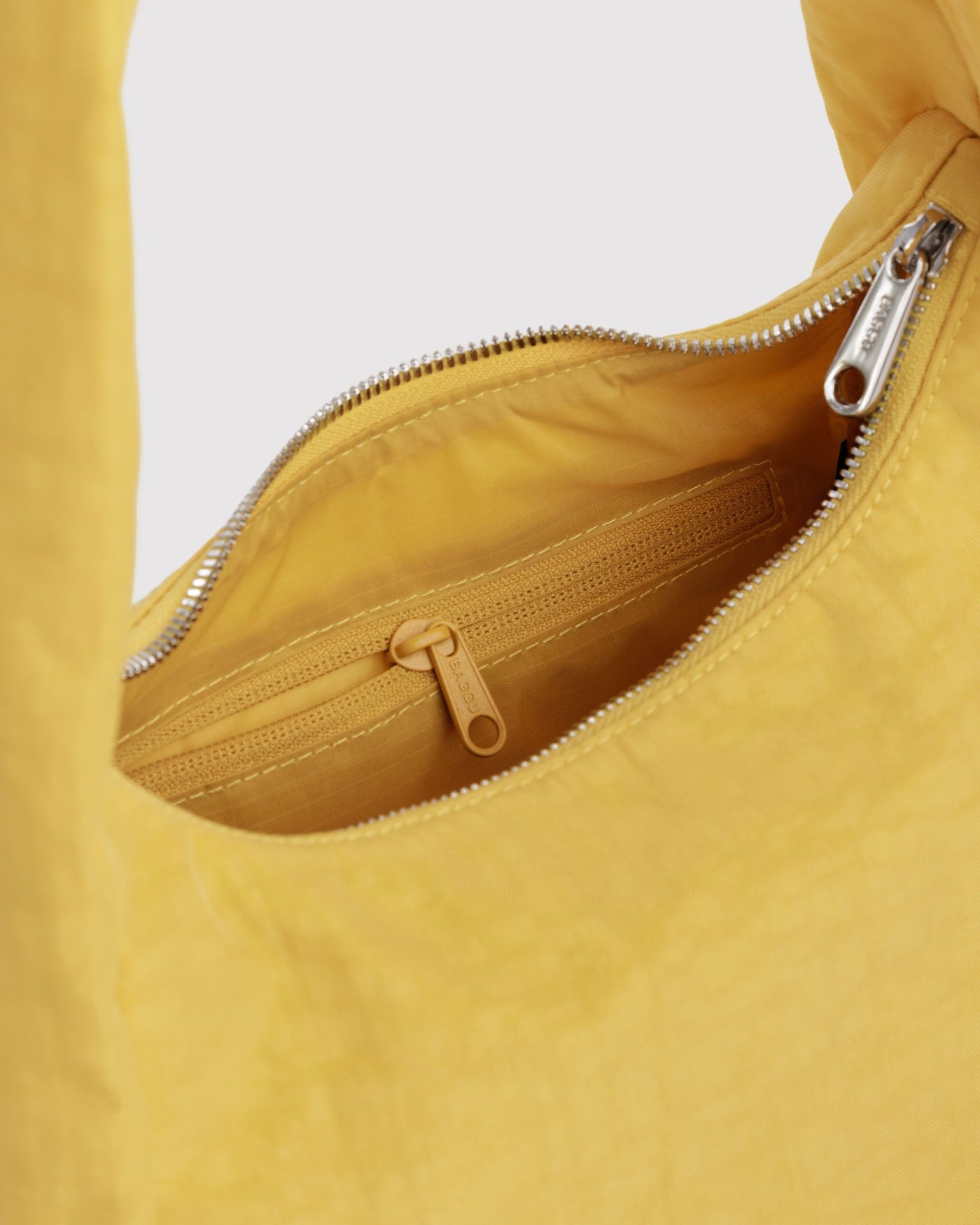 Small Nylon Meringue Bag U1