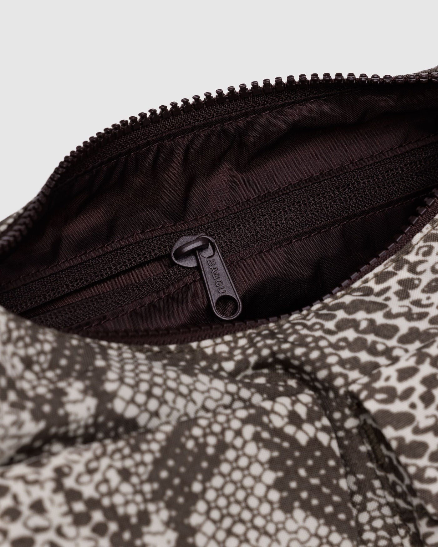 Cargo Shoulder Bag F8