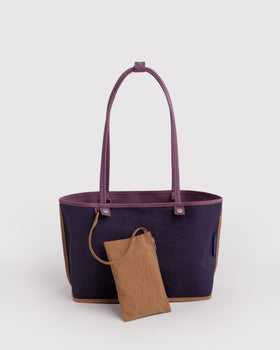 Medium Nylon Reversible Tote Y4