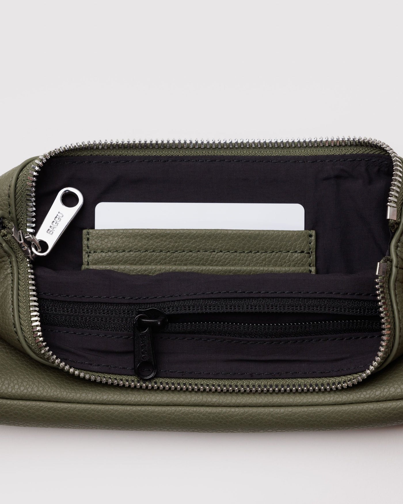 Recycled Leather Pochette G0