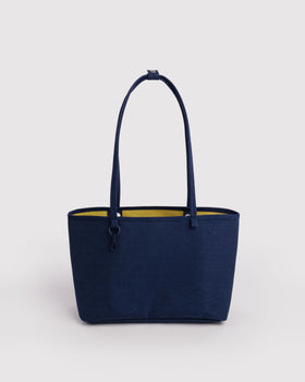 Medium Nylon Reversible Tote Y4