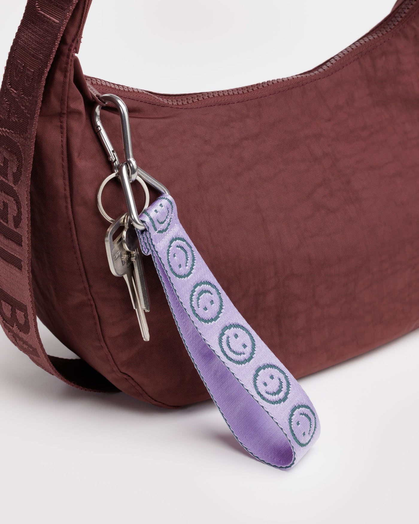 Logo Keychain X7