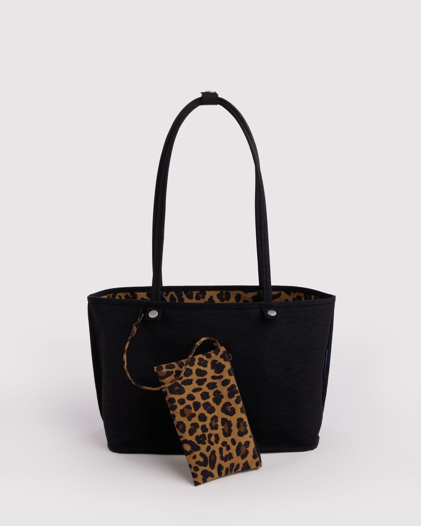 Medium Nylon Reversible Tote Y4